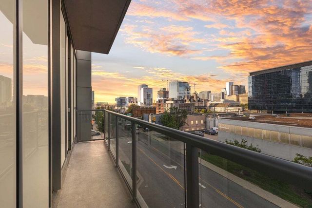1212 Laurel St #301, Nashville