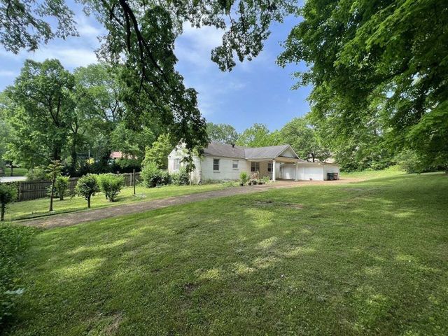 1302 Tyne Blvd, Nashville