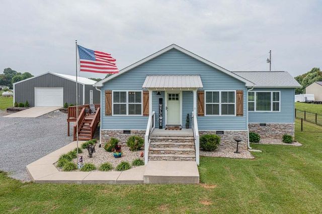 402 Alton Hill Rd, Lafayette