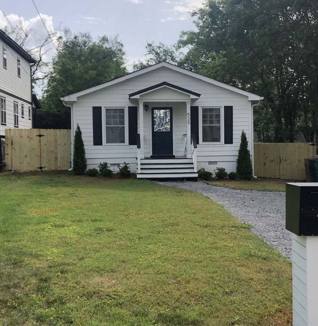 525 Eastboro Dr, Nashville