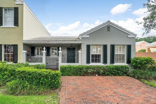 5901 Michaux St, Boca Raton