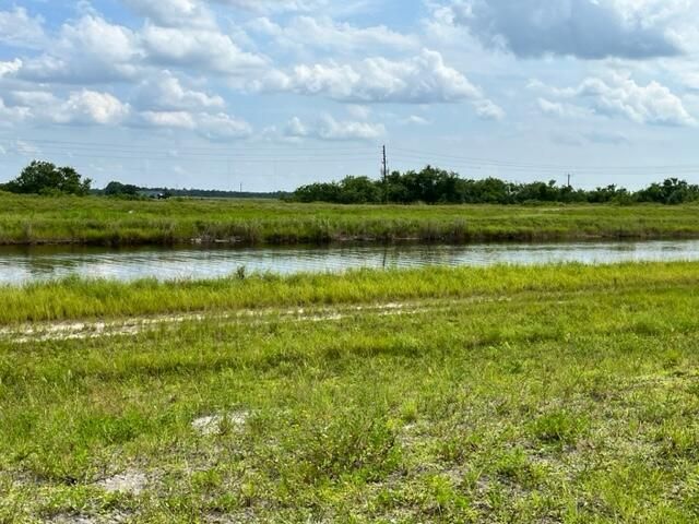 351 Sw Kestor Dr, Port Saint Lucie