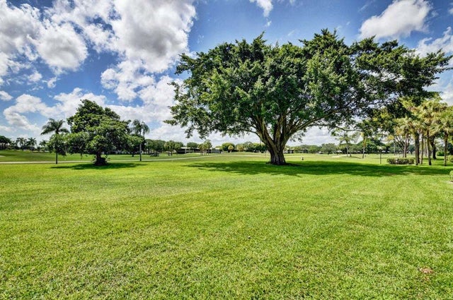 10 Southport Lane #g, Boynton Beach