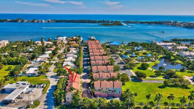 103 Harbors Way, Boynton Beach