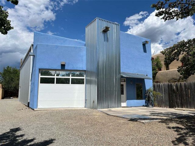 1411 1/2 2nd, Santa Fe