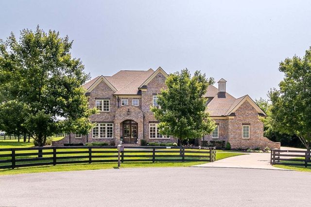 5540 Hawks Landing Dr, Arrington