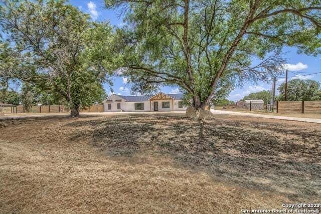 8633 S Fork Ln, San Antonio
