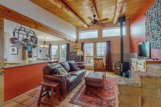 33 Cerrado Loop, Santa Fe