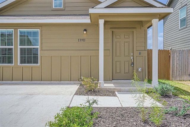 13911 Mussel Run, Elgin