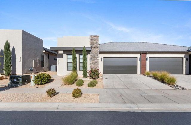 4652 Martin Dr, St George