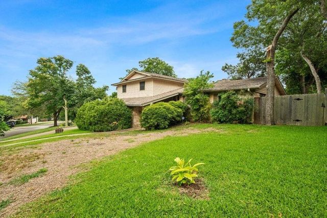11203 Hidden Bluff Drive, Austin