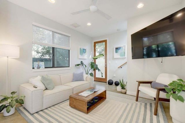 3504 Harmon Avenue B, Austin