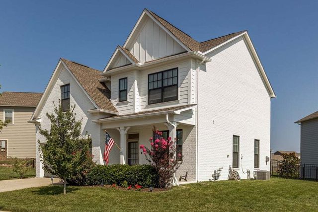 781 Ewell Farm Dr, Spring Hill
