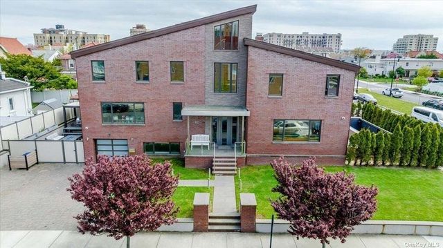 80 W Walnut Street, Long Beach