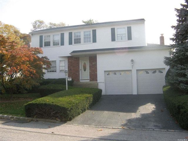 3 Dartmouth Dr Drive, Glen Cove