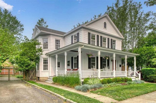 625 1st Street, Greenport