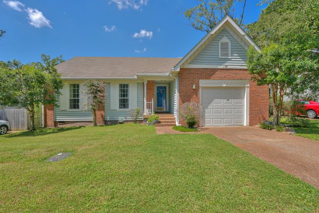 107 Brockhampton Ct, Goodlettsville