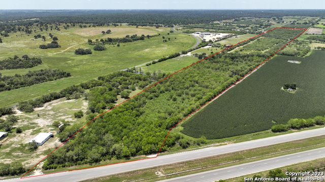21200 Lamm Rd, Elmendorf