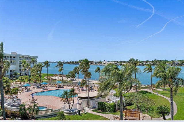 6021 Bahia Del Mar Circle 439, ST PETERSBURG