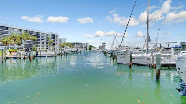 1542 Jupiter Cove Dr #107, Jupiter
