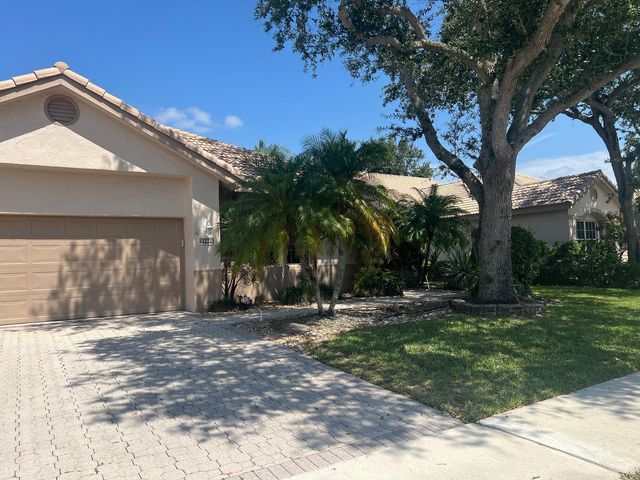 8972 Shoal Creek Lane, Boynton Beach