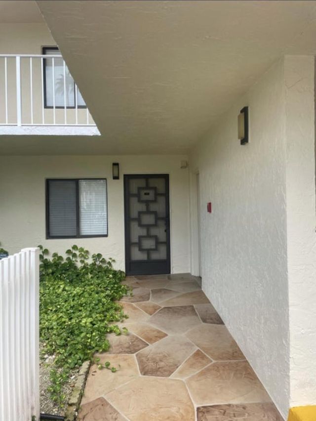 7290 Ashford Place #108, Delray Beach