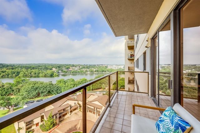 40 N Interstate 35 10b1, Austin