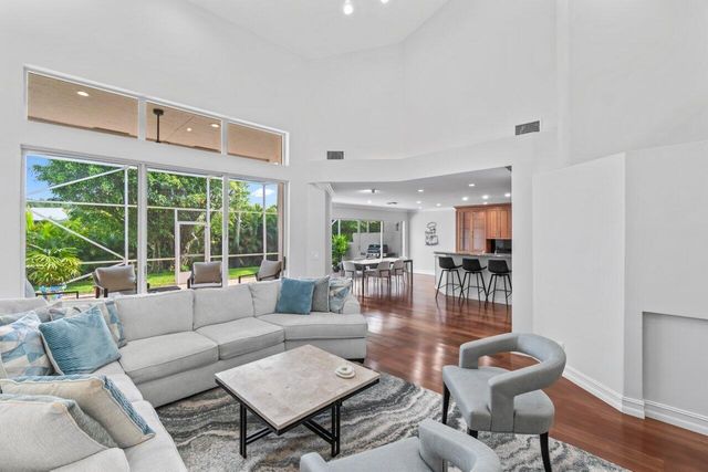 5174 Windsor Parke Dr, Boca Raton