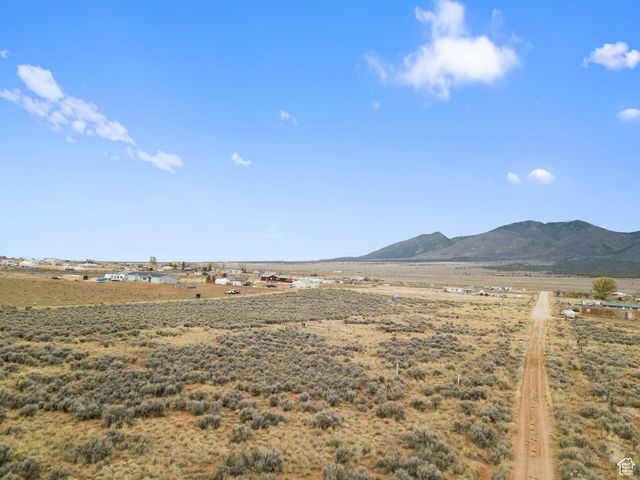 112 S Deeter Dr, La Sal