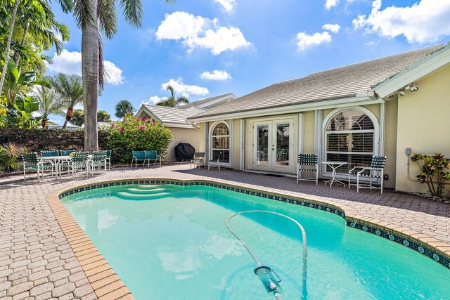 2725 Meadowlark Lane, West Palm Beach