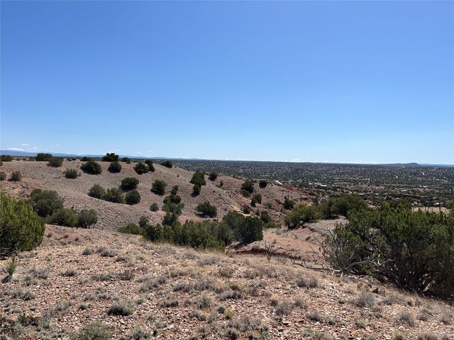 76 Wolf Road, Santa Fe