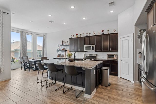 11512 American Mustang Loop, Manor