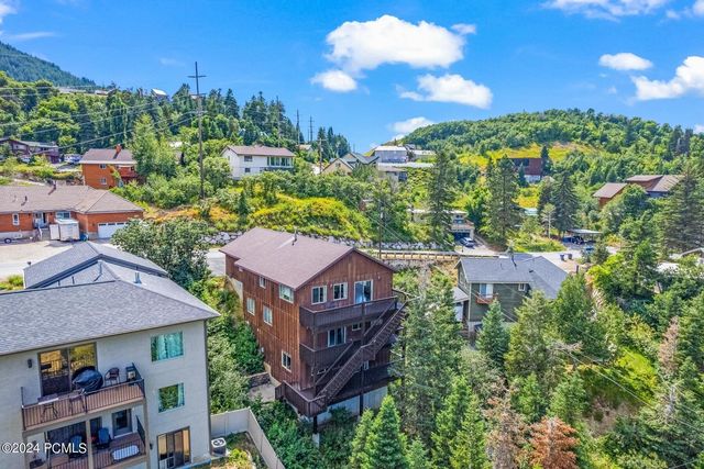155 Parkview Dr, Park City