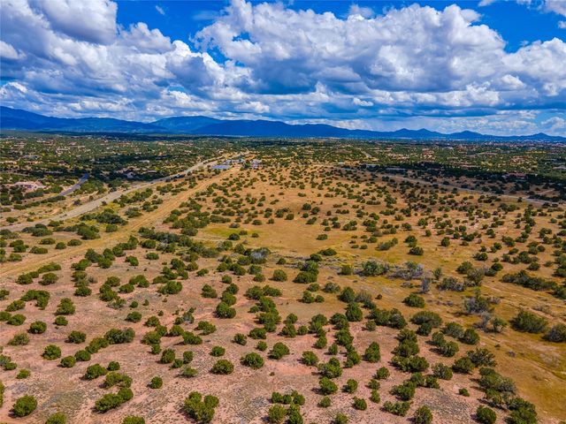 1 Tierra Antigua, Santa Fe