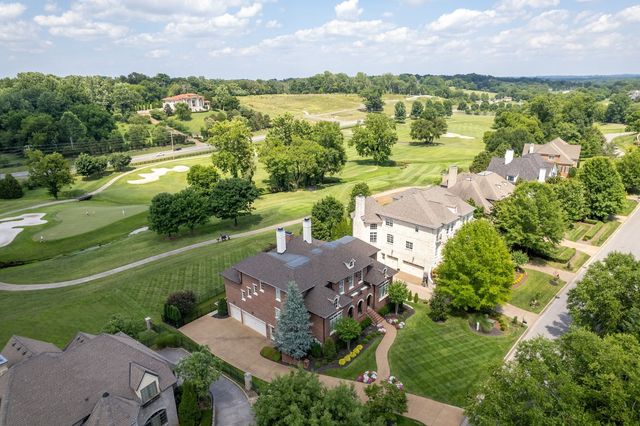 18 Tradition Ln, Brentwood