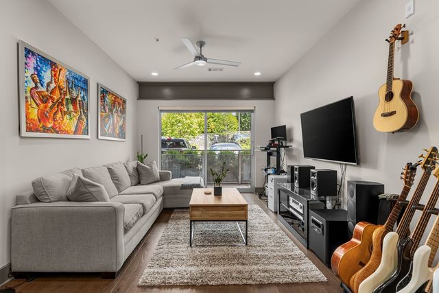 1260 Martin St 209, Nashville