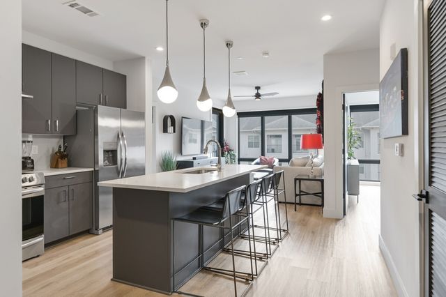 303 31st Ave N 403, Nashville