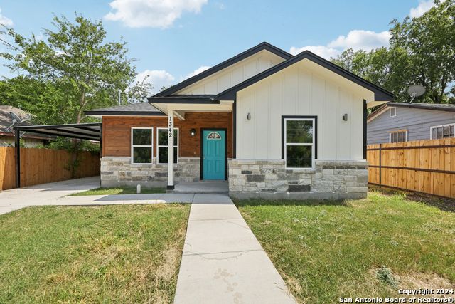 1342 E Chavaneaux Rd, San Antonio