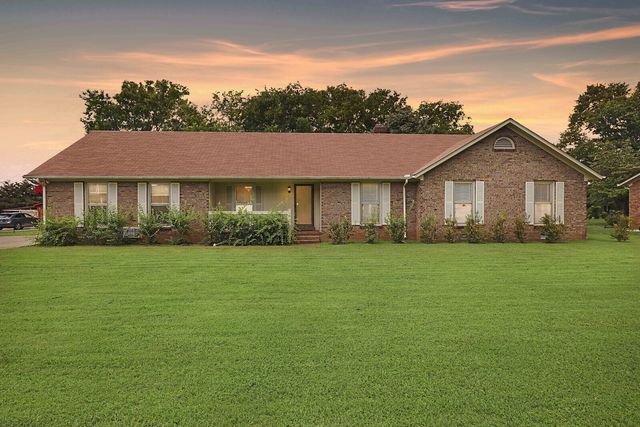 2519 Regency Park Dr, Murfreesboro