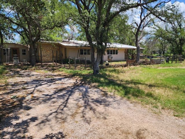 225 E Stonecastle Drive, Marble Falls