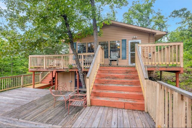 14053 Crooked Creek Rd, Lobelville