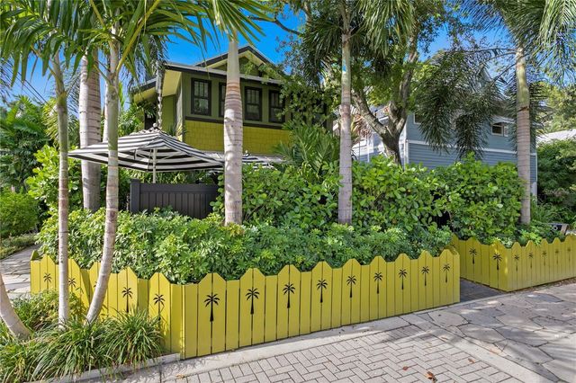 155 5th Avenue N, ST PETERSBURG