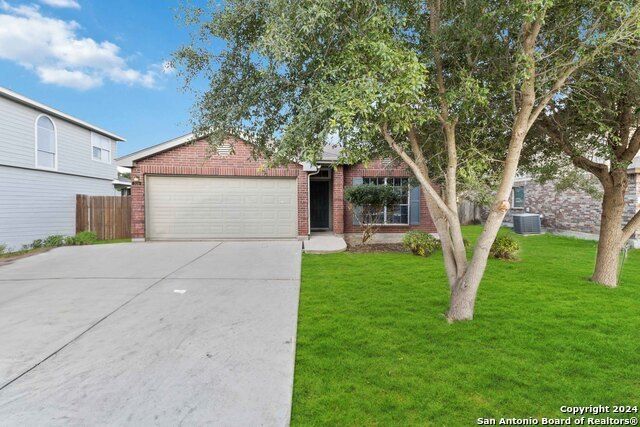 326 Ann Dr, Converse