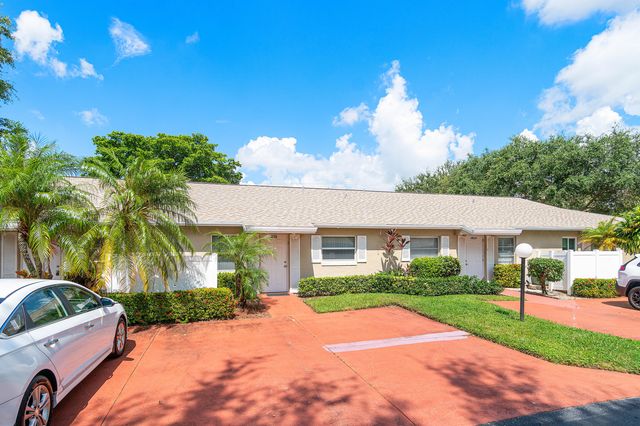 18715 Candlewick Dr, Boca Raton
