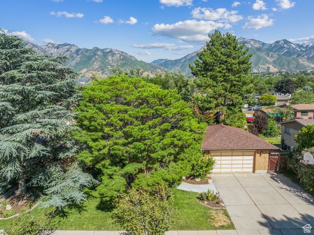 7075 S Cherry Tree Ln, Cottonwood Heights