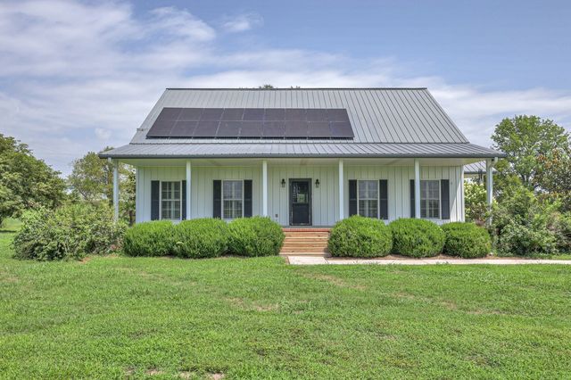 114 Dixon Rd, Shelbyville