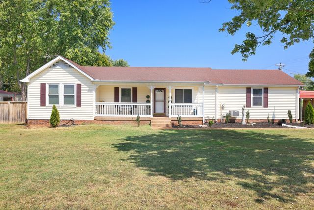 437 Lealand Ln, Lebanon