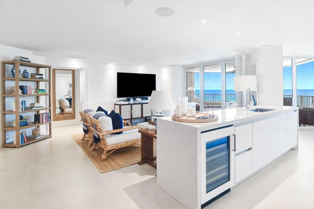 550 S Ocean Blvd #1204, Boca Raton