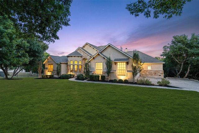 1104 Lions Lair, Leander