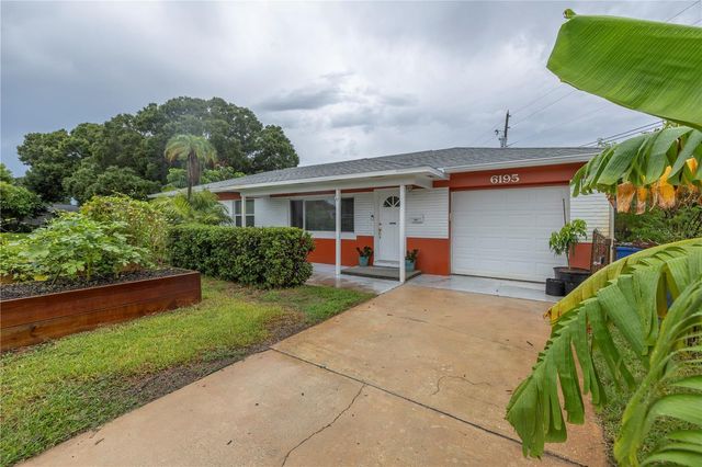 6195 28th Avenue N, ST PETERSBURG
